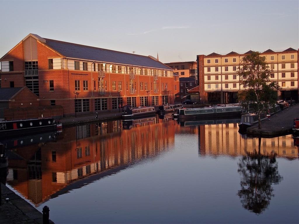Houseboat Hotels Sheffield Exterior foto
